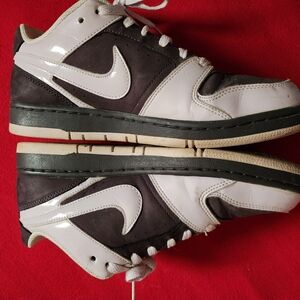 Nike Womens Purple And Lavender Sneakers